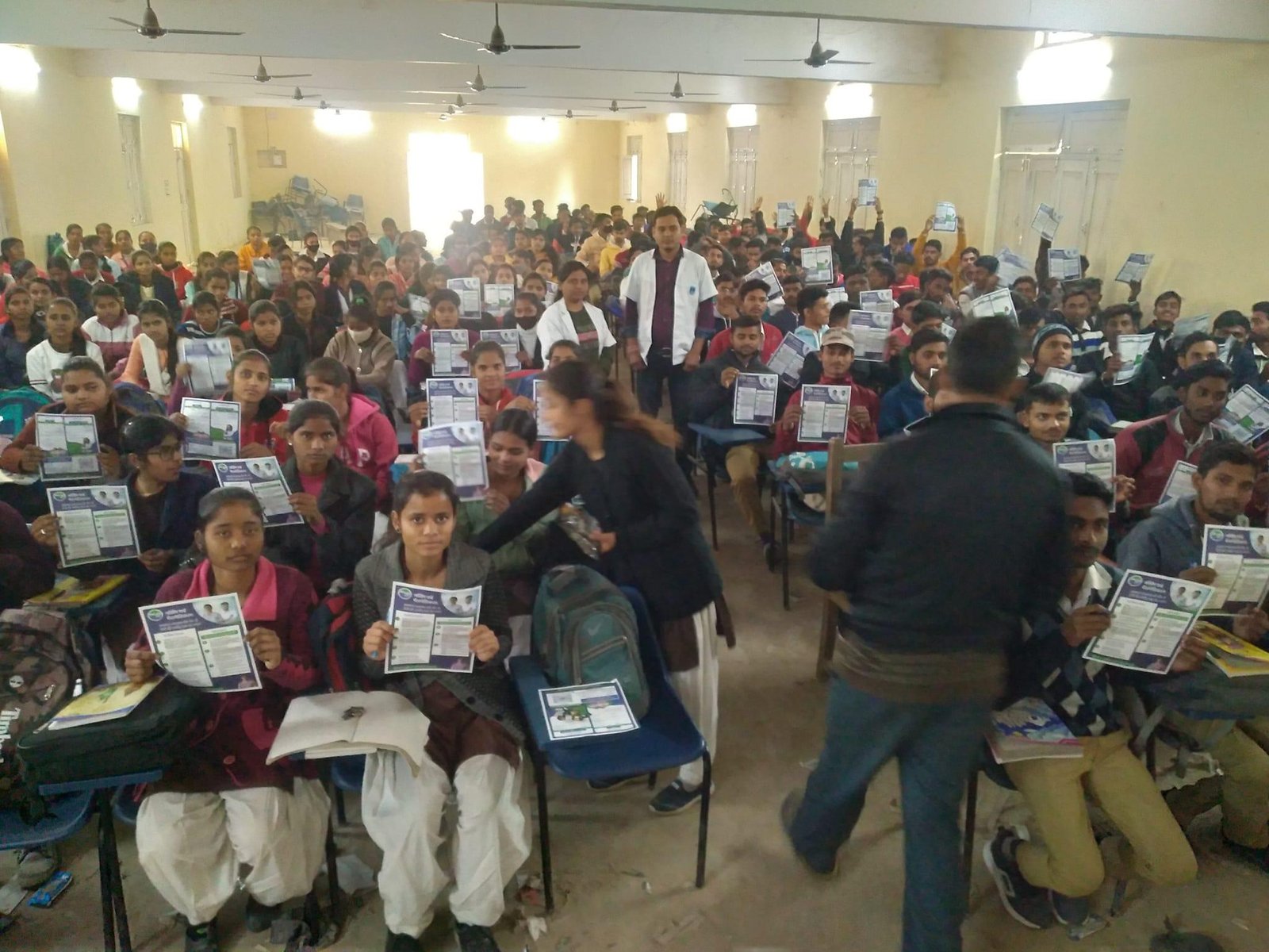 निरामया मिशन के तहत जीएसवीएस इंटर कॉलेज ,कोटामुकुंदपुर इंटरमीडिएट कॉलेज,महाराजगंज में करियर काउंसलिंग का आयोजन